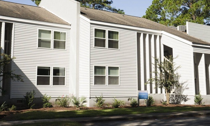New Bern Apartment | Beautiful 1 bedroom unit at resort, sleeps 4