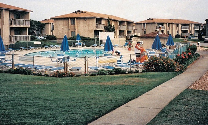 Sea Scape Apartment | Beautiful 1 bedroom unit at resort, sleeps 4