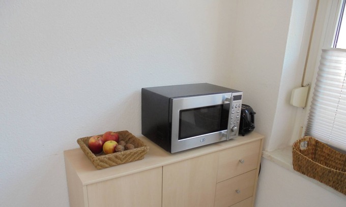 Oberhausen Apartment | Beautiful 2.5 room fair - fitter - apartment with terrace