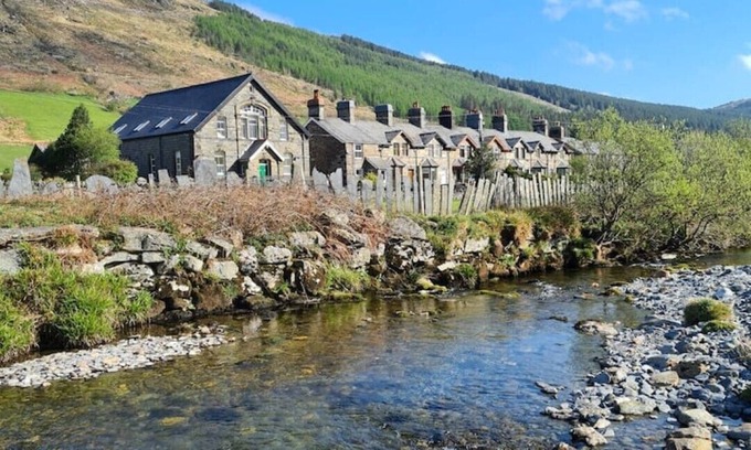 Manod Cottage | Beautiful 3 bed in Snowdonia with mountain views