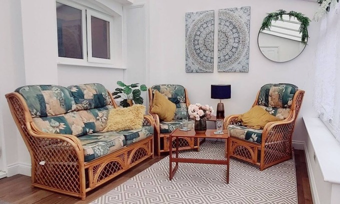 Bognor Regis House | Beautiful 3 bed hse with parking and garden