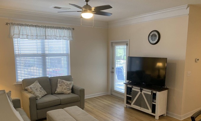 Calabash Condo | Beautiful 3 Bedroom condo 15 mins from Sunset Beach, NC