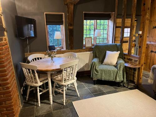 Goudhurst House | Beautiful 3 Bedroom Countryside Cottage