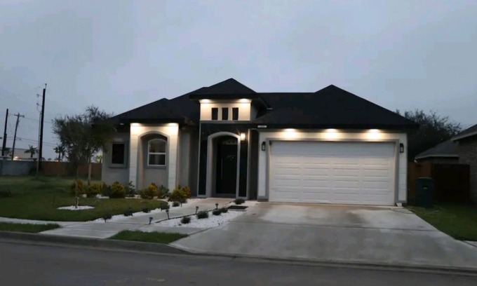 San Juan House | Beautiful 3 bedroom Home on gated community.