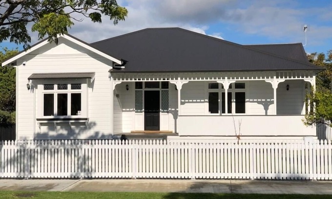 Napier Villa | Beautiful and Modernised Villa