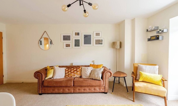 South Norwood Apartment | Beautiful and Modern 2 Bed Flat in Greater London