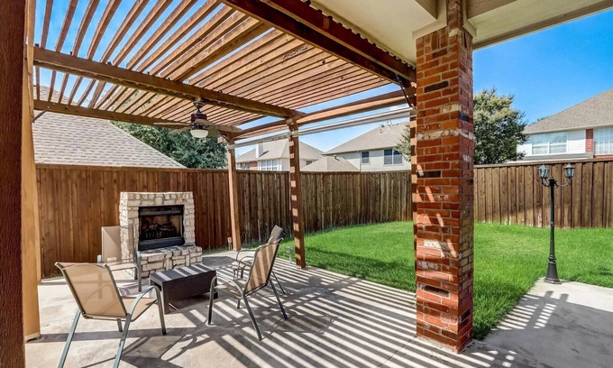 Far North Dallas House | Beautiful and relaxing 3300 sq ft house
