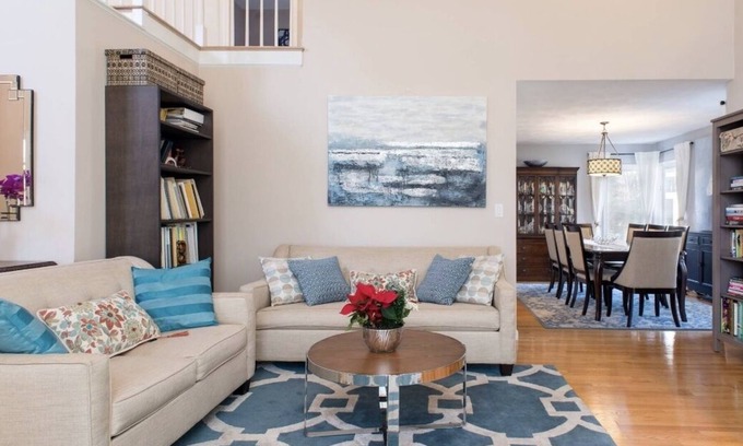 Acton House | Beautiful and spacious 4bdr 3 bath house in Acton