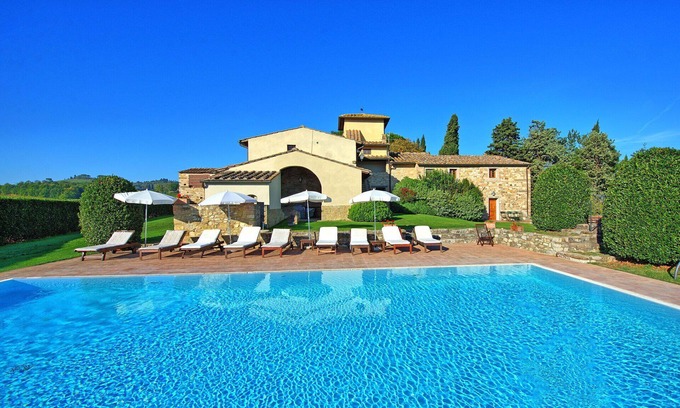 San Casciano in Val di Pesa Apartment | Beautiful apartment with pool, WIFI, TV, pets allowed and panoramic view, close to Greve In Chia.