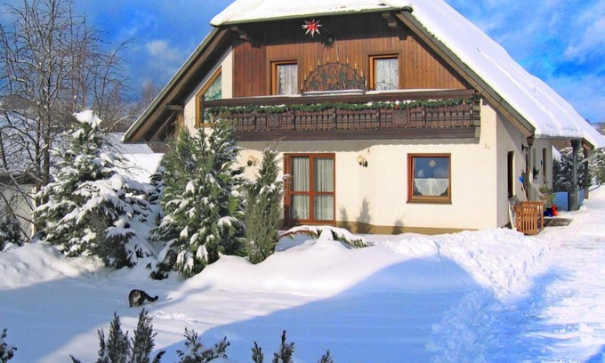 Pohla Apartment | Beautiful Apartment in P hla Saxony near Ski Area