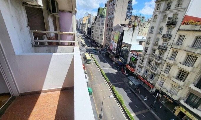 San Nicolas Apartment | Beautiful apartment with balcony overlooking Corrientes Avenue and view of the Obelisk.