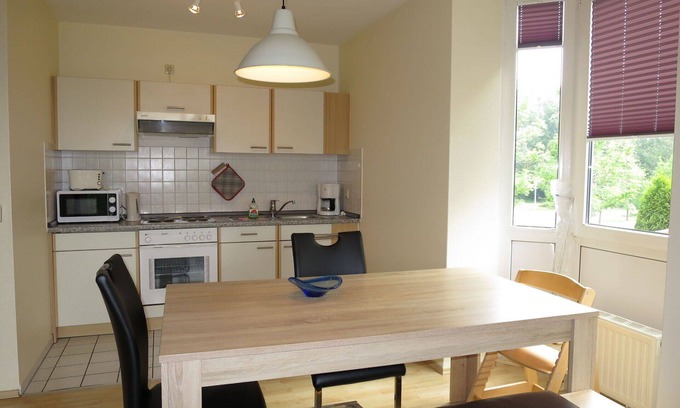 Wremen Apartment | Beautiful apartment for 4 people with WIFI, TV, terrace and pets allowed