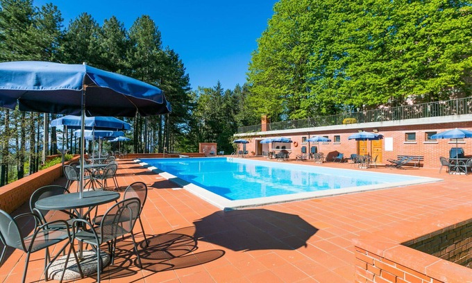 San Vivaldo Villa | Beautiful apartment in villa for 4 people with WIFI, pool, TV, terrace and pets allowed