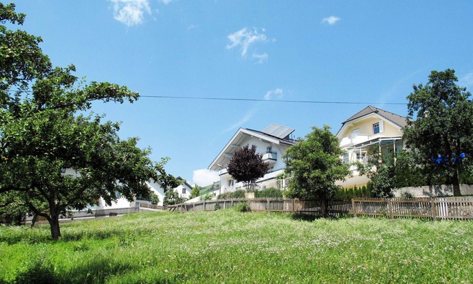 Fliess Apartment | Beautiful apartment for 9 people with WIFI, TV, balcony and pets allowed