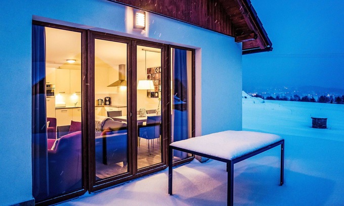 Lipno nad Vltavou House | Beautiful apartment in villa for 6 people with WIFI, TV, terrace and pets allowed