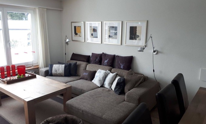 Valbella Apartment | Beautiful apartment for 6 guests with WIFI, TV and balcony