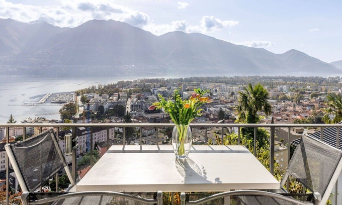 Muralto Apartment | Beautiful apartment for 4 guests with WIFI and terrace