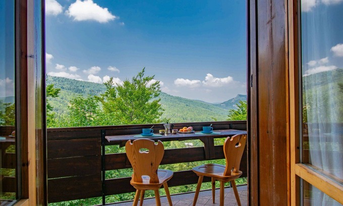 Abetone Apartment | Beautiful apartment for 4 guests with WIFI, TV, terrace and pets allowed