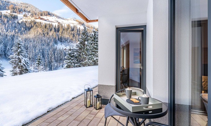 See Apartment | Beautiful apartment for 14 guests with WIFI, TV and terrace