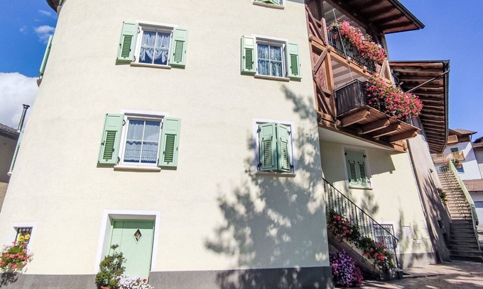 Livo Apartment | Beautiful apartment for 4 people with WIFI, TV, patio and pets allowed