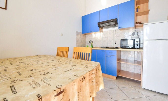 Tribanj Apartment | Beautiful apartment for 4 people with WIFI, A/C, TV and terrace