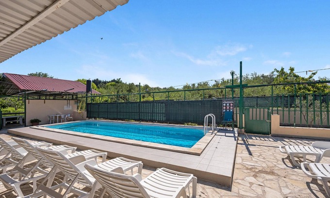 Skradin Apartment | Beautiful apartment in Dubravice