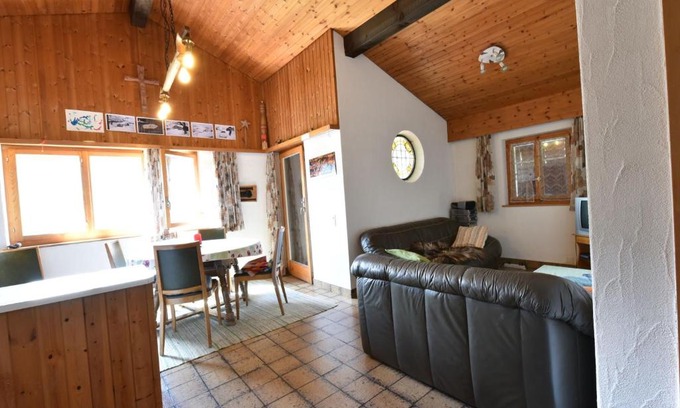 Tavanasa Apartment | Beautiful Apartment in Breil with Terrace