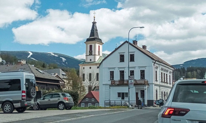 Rokytnice nad Jizerou Villa | Beautiful apartment in villa for 12 people with WIFI, TV, patio, pets allowed and panoramic view