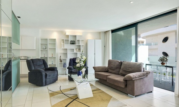 Palm-Mar Apartment | Beautiful Apartment “Luxury Las Olas” with Shared Pool, Balconies & WiFi