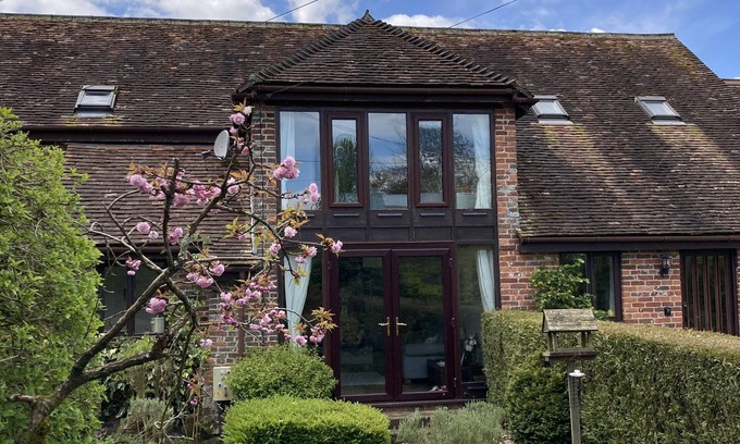 East Knighton House | Beautiful Barn Conversion In Stunning Setting with Super Fast Fibre Broadband