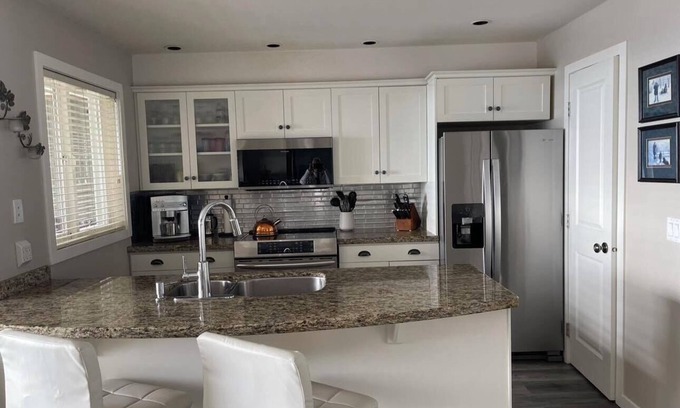 Big White Ski Resort Condo | Beautiful Big White condo in Trappers Crossing within steps to Village Centre