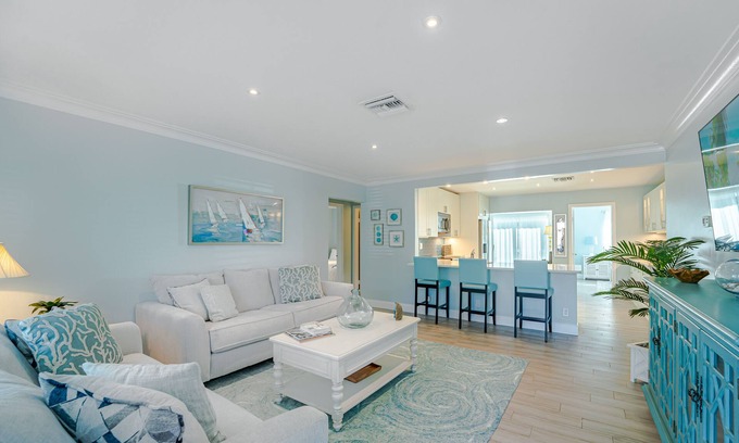 East Ocean Ave House | Beautiful brand new 3 bedroom home really close to the beach