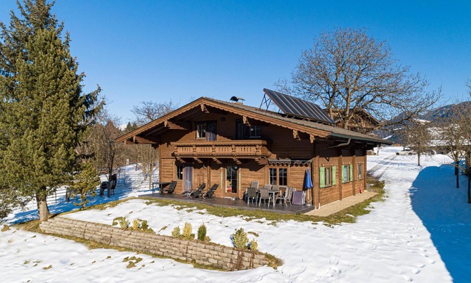 Reith im Alpbachtal House | Beautiful chalet with Alpbachtal Seenland Card