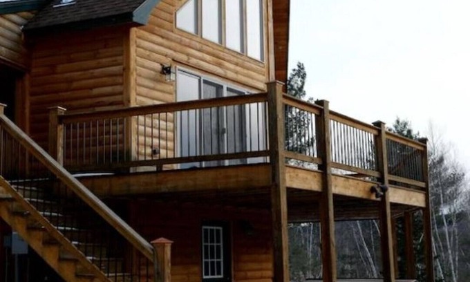 Bethel Ski Chalet | Beautiful Chalet to Enjoy All Four Seasons