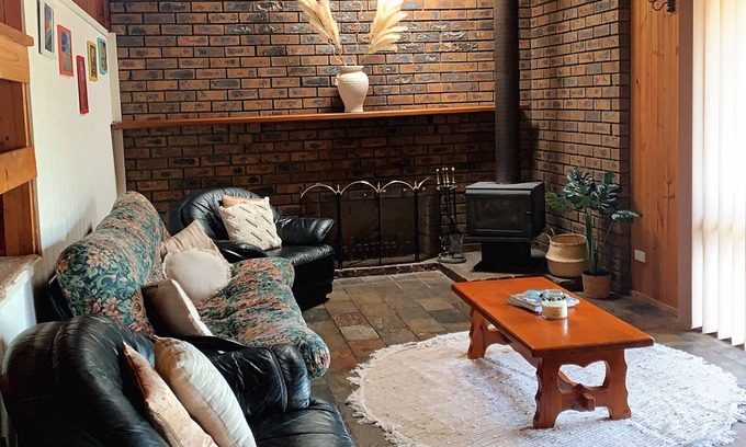 Cape Paterson House | Beautiful coastal waters & scenic walks along the bass coast of Cape Paterson.