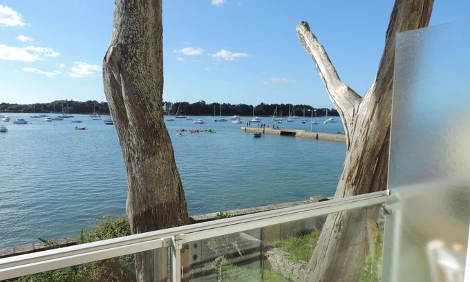 Finistere Apartment | Beautiful, comfortable apartment with stunning sea view