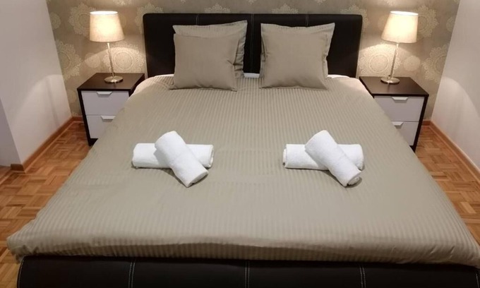 Savski Venac Apartment | Beautiful,cosy, family -friendly apartment in Hyde park