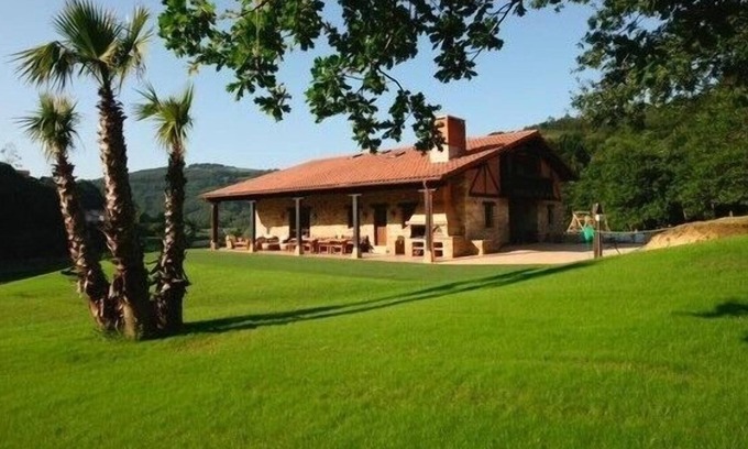 Isuskitza Cottage | BEAUTIFUL COTTAGE BY THE RIVER, CLOSE TO BILBAO AND THE BEACH