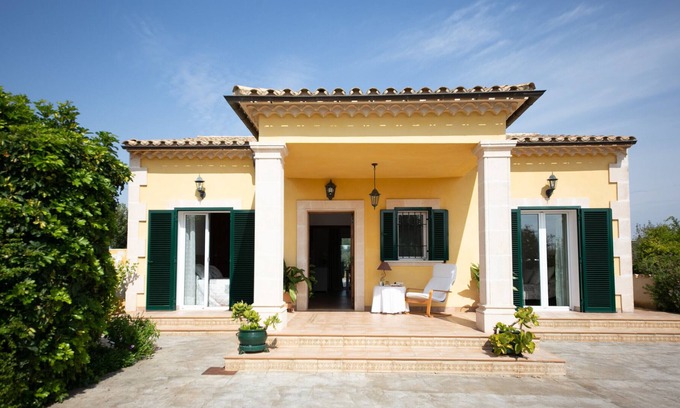 Buger Cottage | Beautiful countryside home in Buger