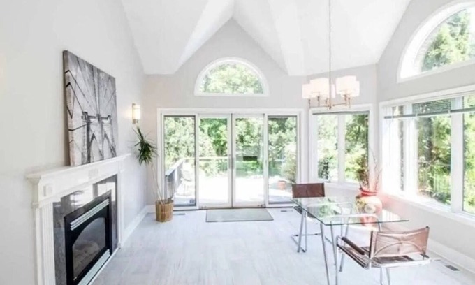 Pickering House | Beautiful Cozy room Budget Stay