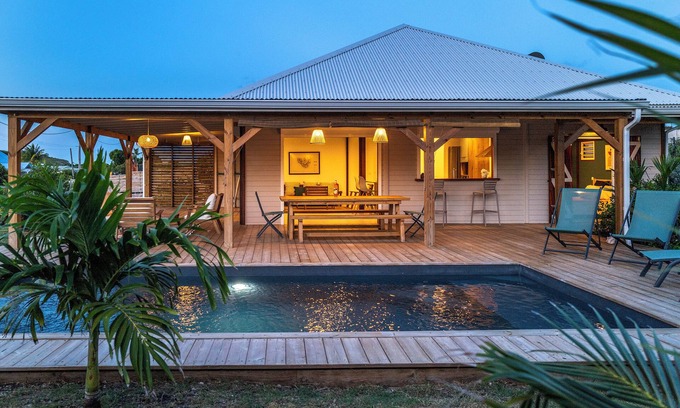 Le Moule Villa | Beautiful creole villa at 150m from the ocean
