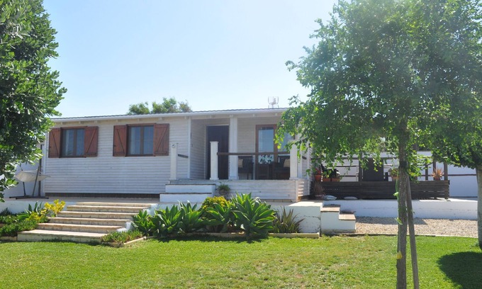 Conil de la Frontera Ski Chalet | Beautiful 3 bedroom house with stunning views