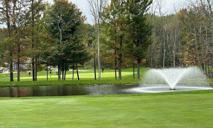 Clymer Condo | Beautiful fall colors! PknPk Canterbury Woods. Golf course views Sleeps 10