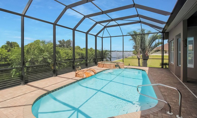 Gulf Cove House | Beautiful family friendly waterfront pool home in Port Charlotte - O6ERS