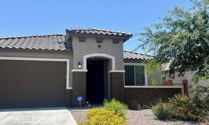 Festival Ranch House | Beautiful, Family-Friendly, Clean & Cozy 3 BR Home