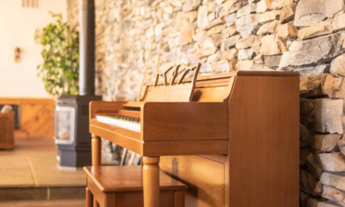 Milroy Cabin | Beautiful Hartman Lodge