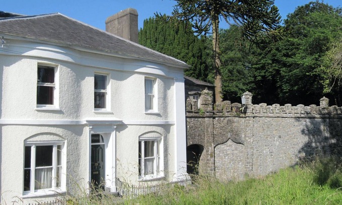 Pentrefelin House | Beautiful Historic Grade II Listed Georgian Town House