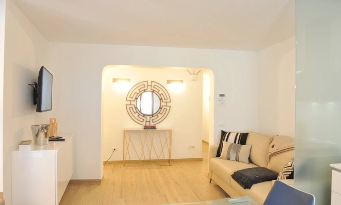 Limone sul Garda Apartment | BEAUTIFUL HOLIDAY LEMON 2 ROOMS ~ APP 8
