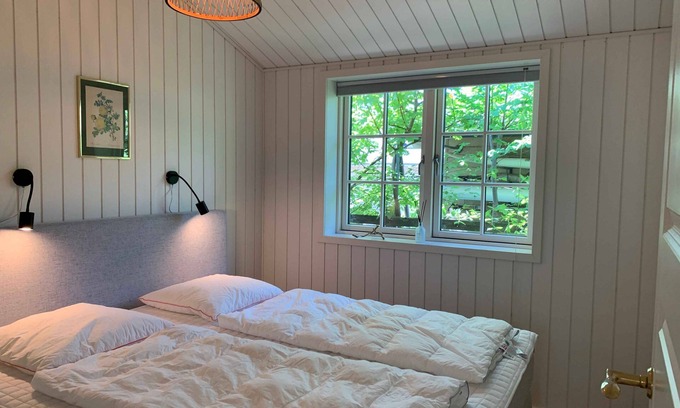 Ronne House | Beautiful holiday home, from 2021, with a lovely seaview