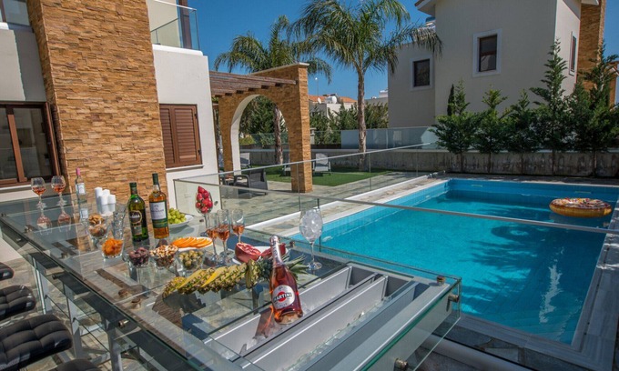 Ayia Thekla Villa | Beautiful Holiday Villa Minutes from Beaches, Famagusta Villa 1021